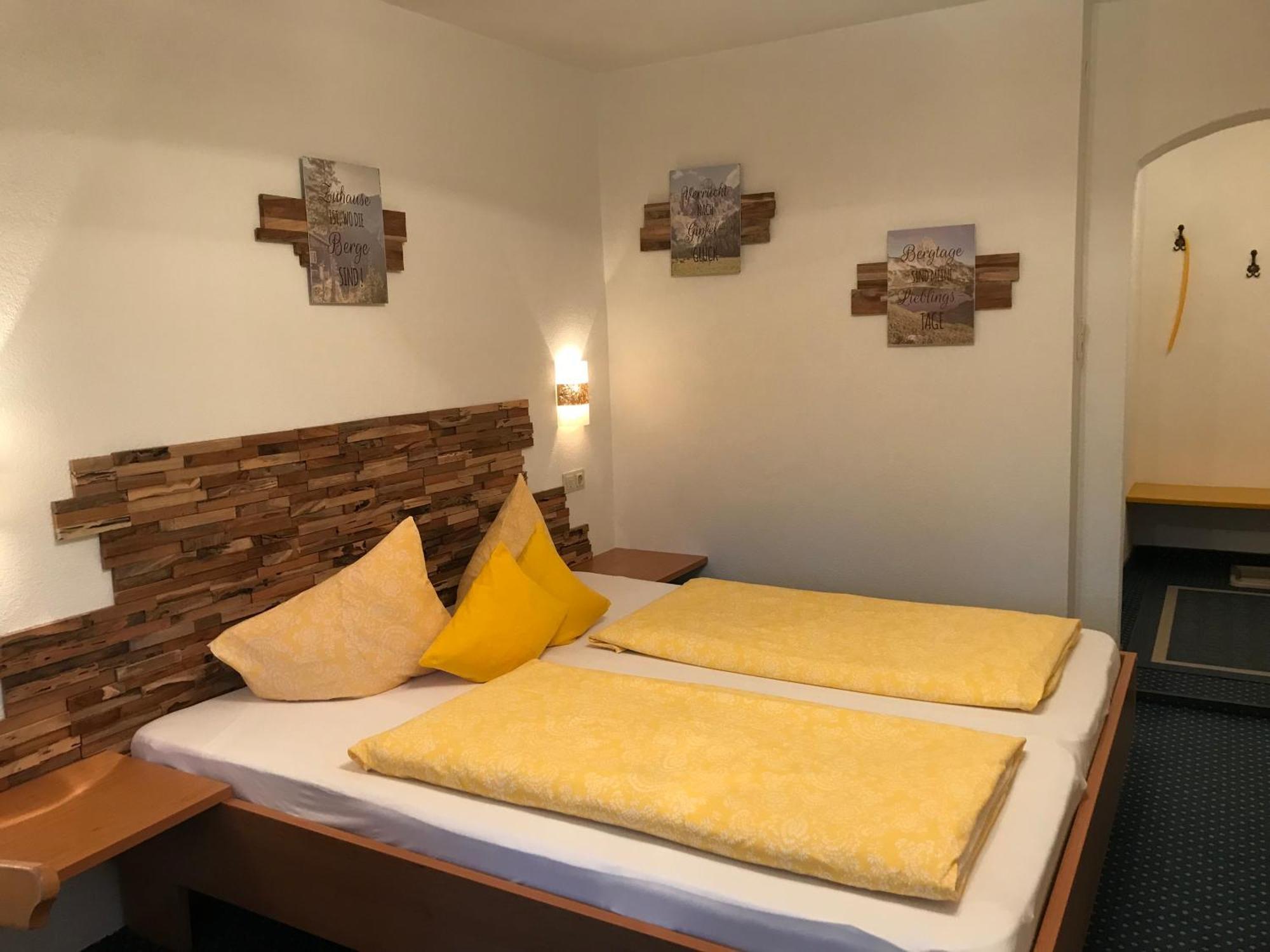 דירות ליוטאש Haus Hoher Sattel מראה חיצוני תמונה